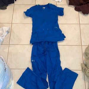 Wonder wink flex size XXS scrubs!